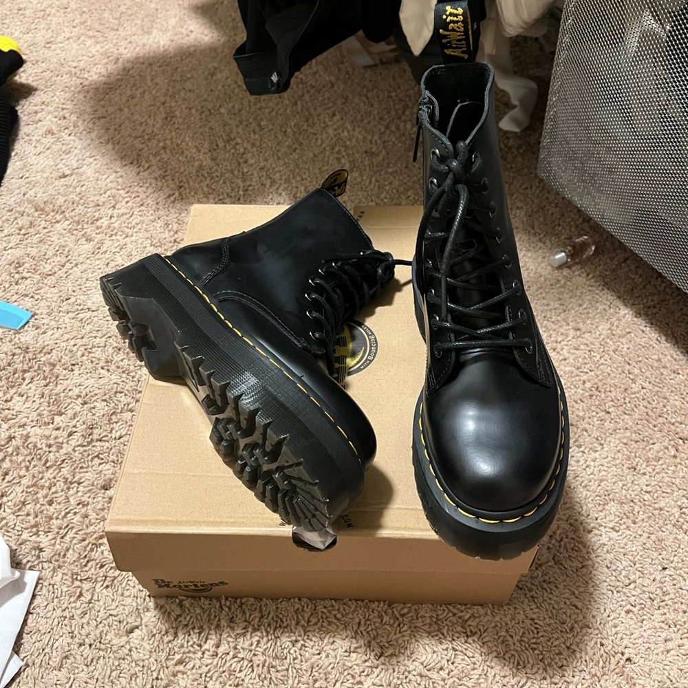 Dr marten boots